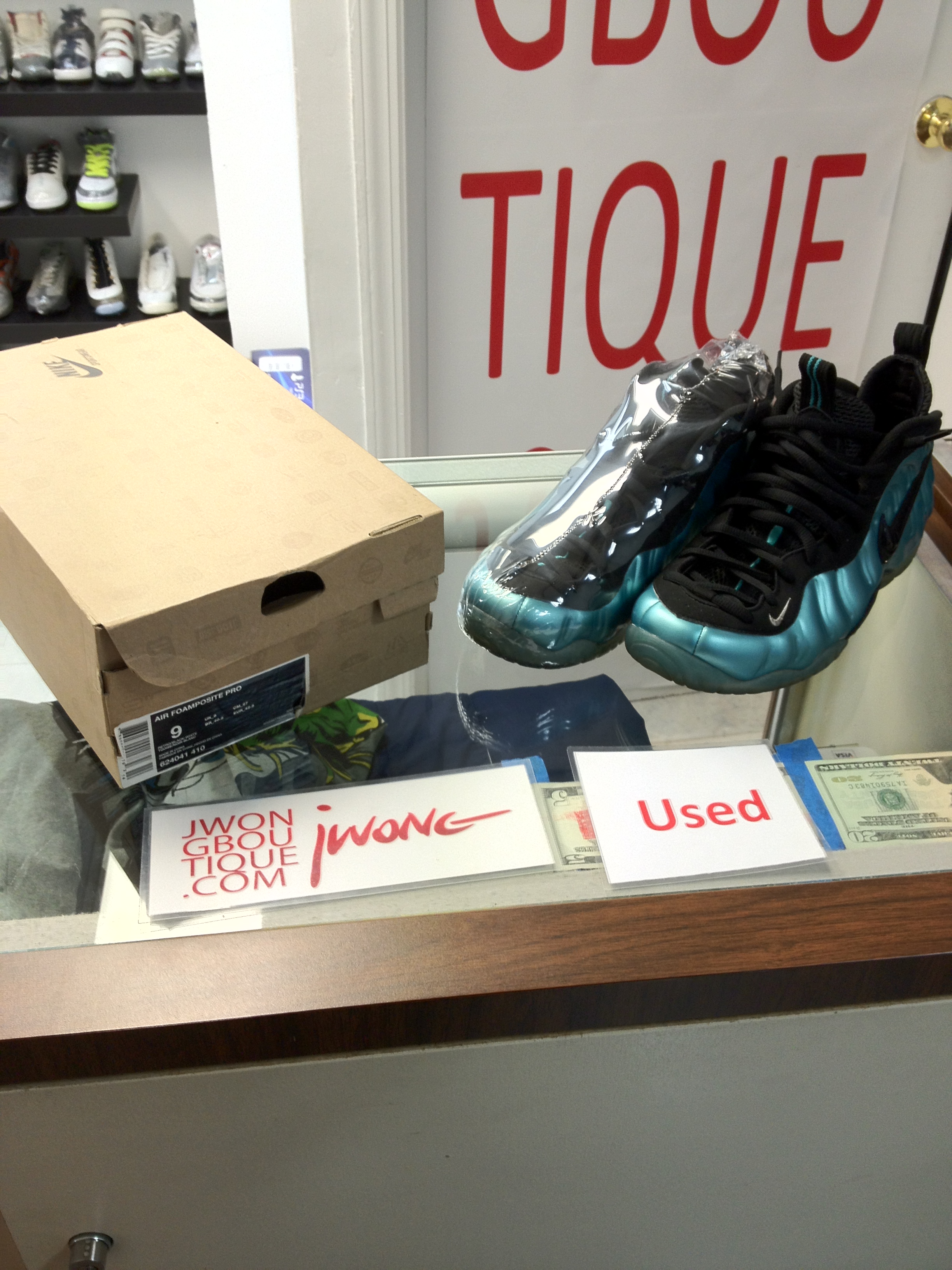 nike store foamposite