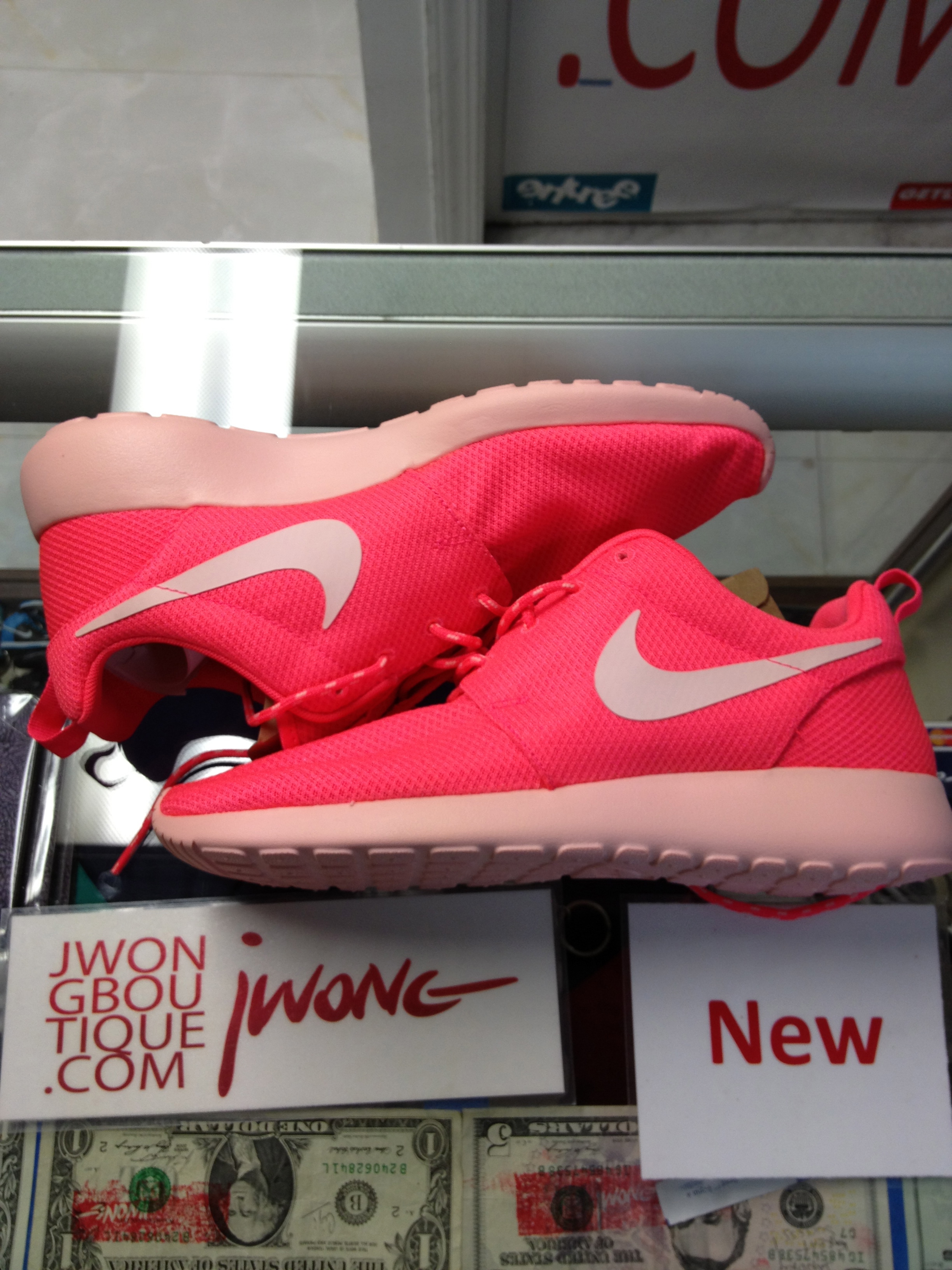 roshe run pink