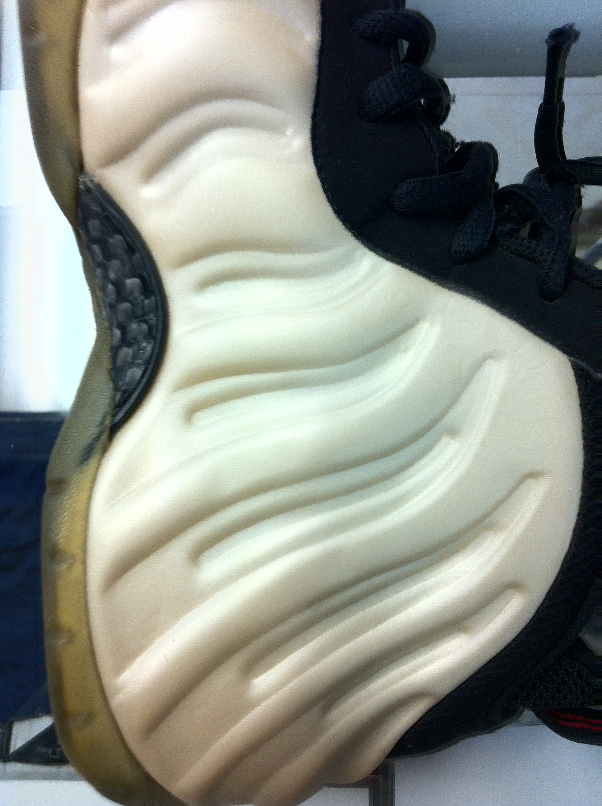 nike foamposite pearl 2010