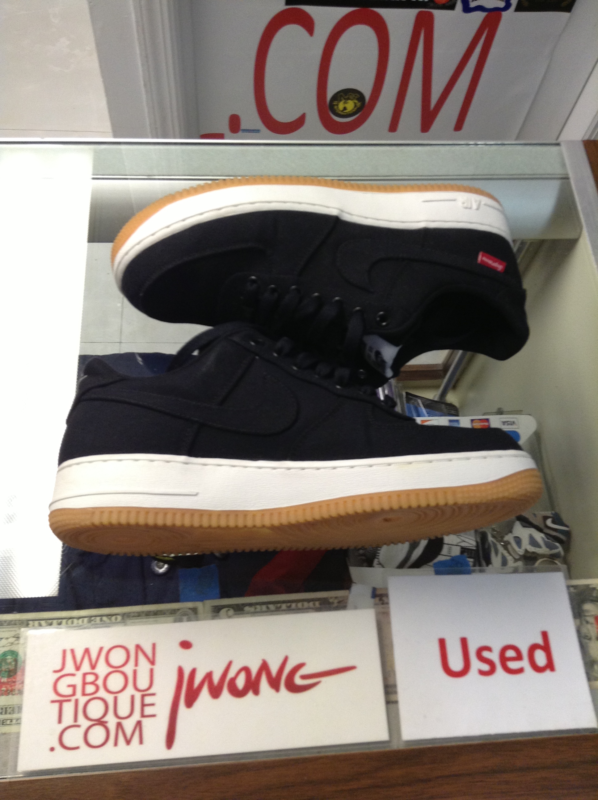nike air force 1 low supreme black