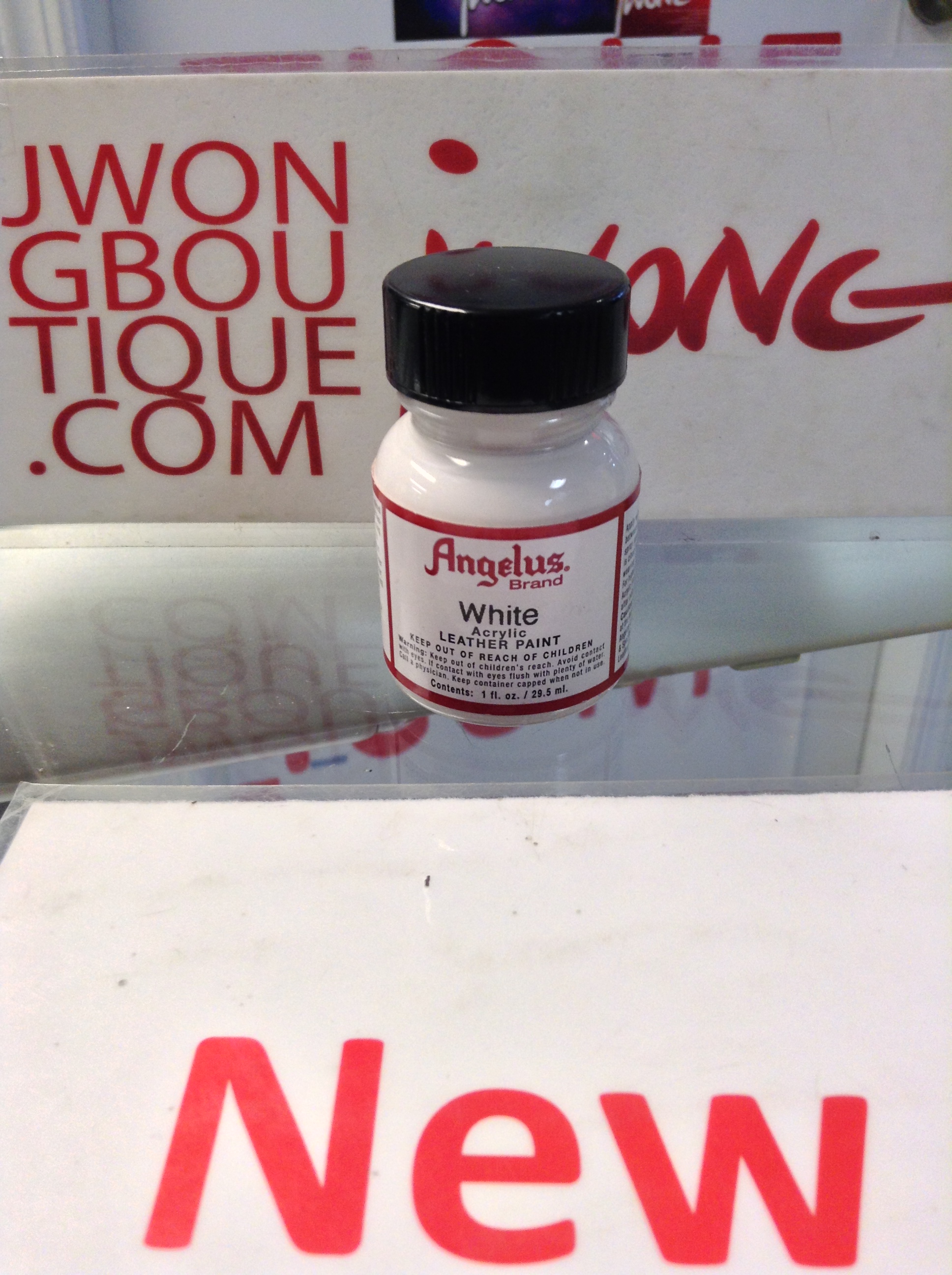 flat white acrylic leather paint