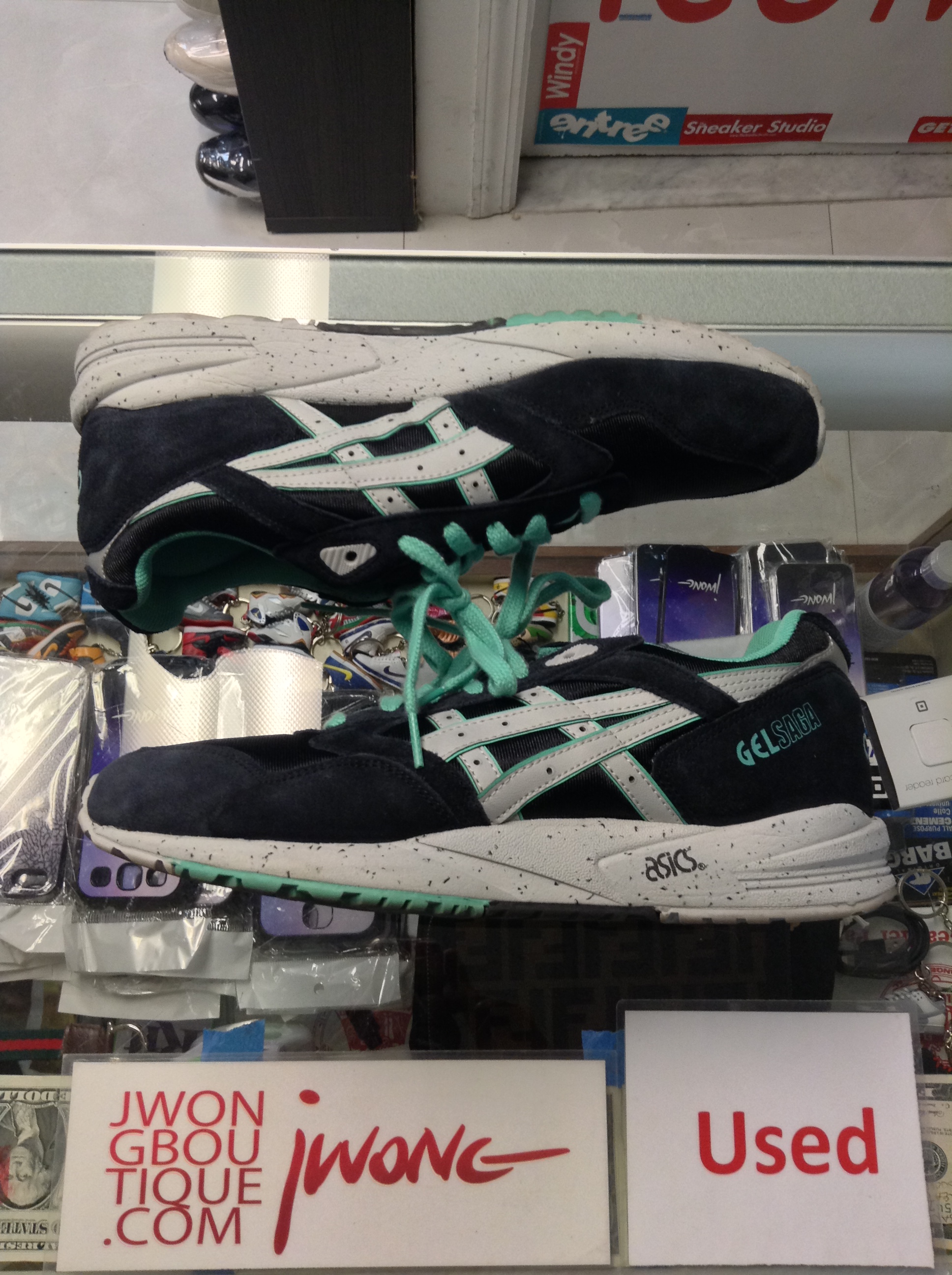 asics gel saga mint