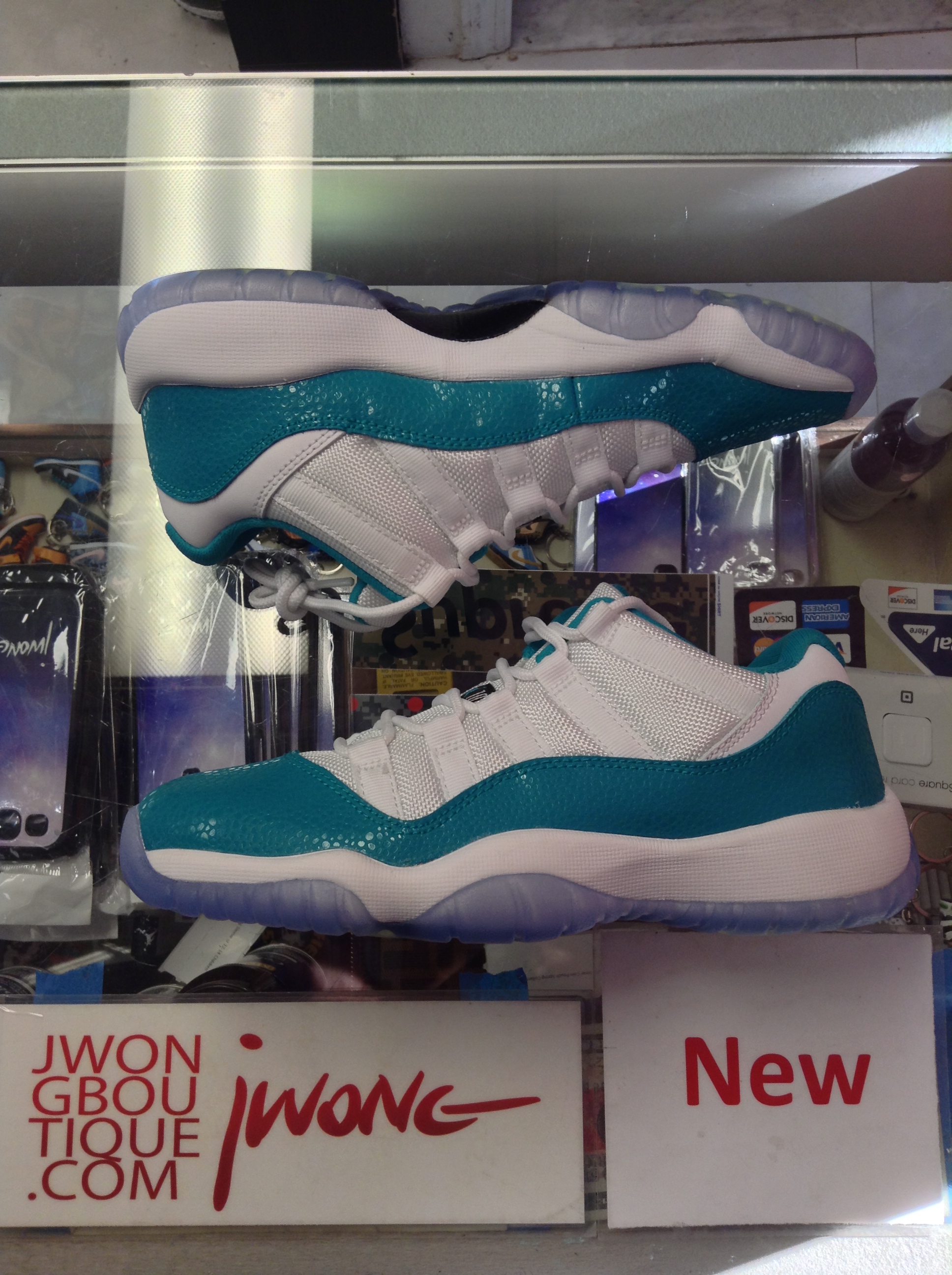 nike air jordan aqua blue