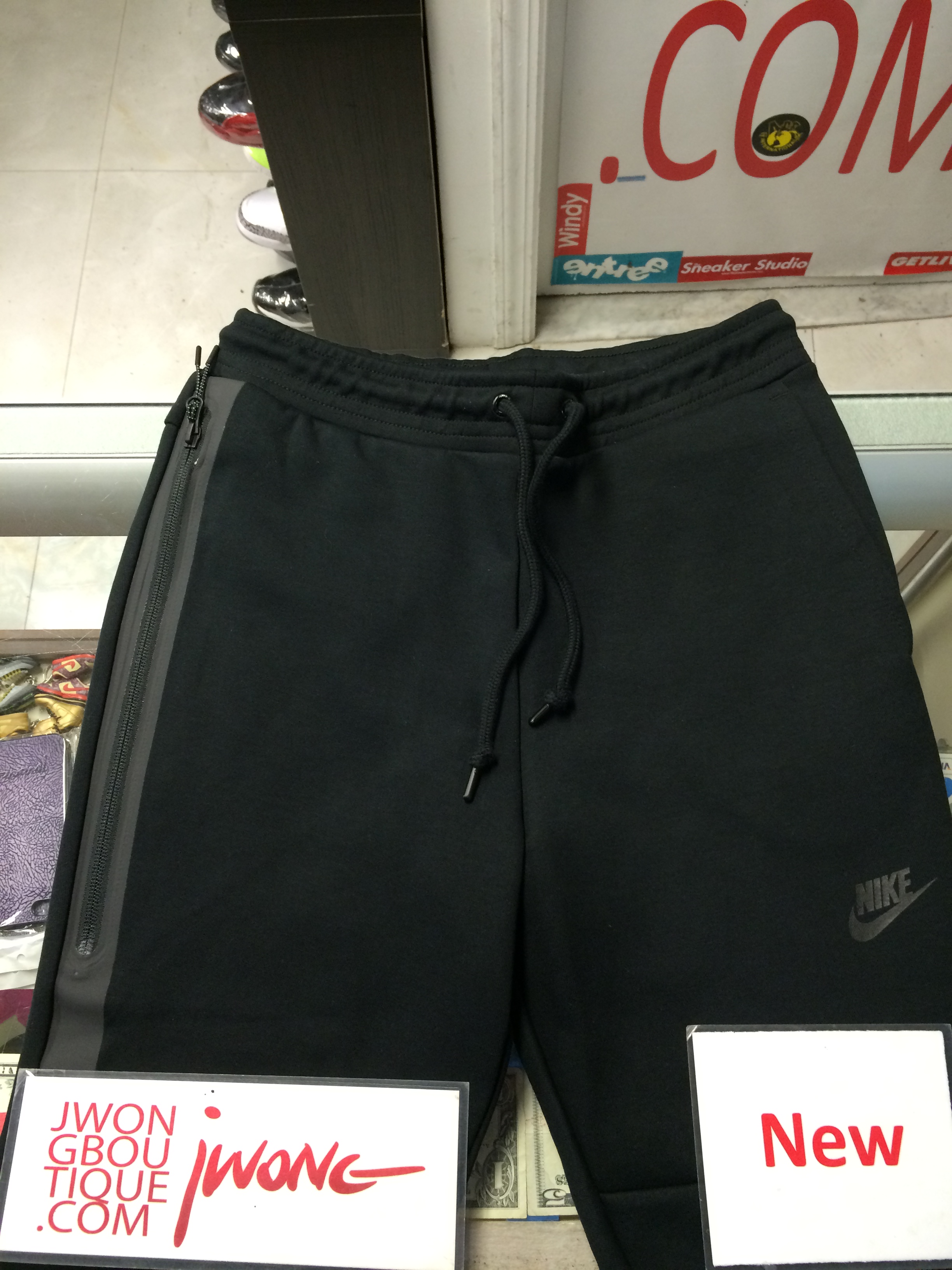 black nike tech sweats