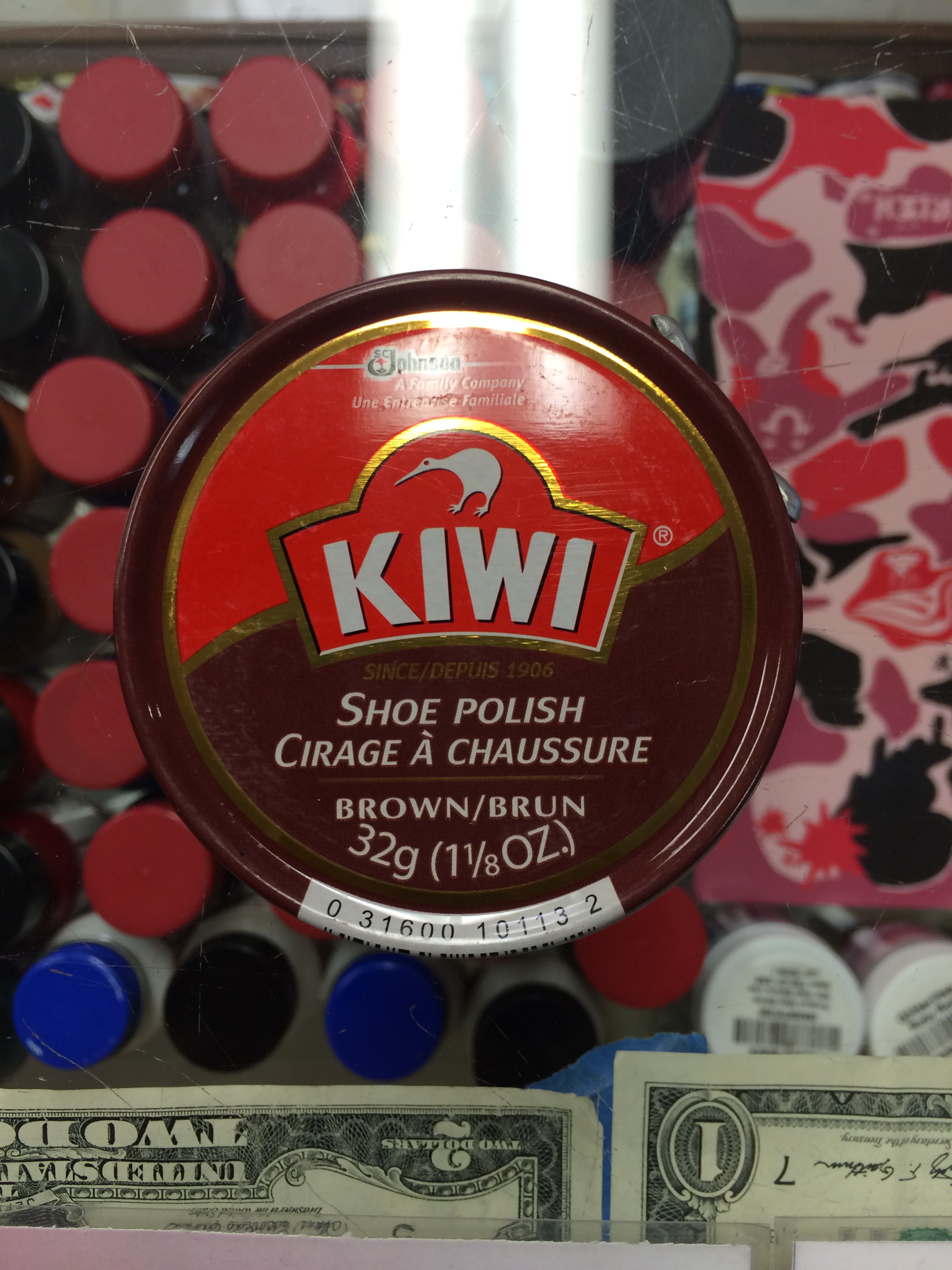 using kiwi shoe polish