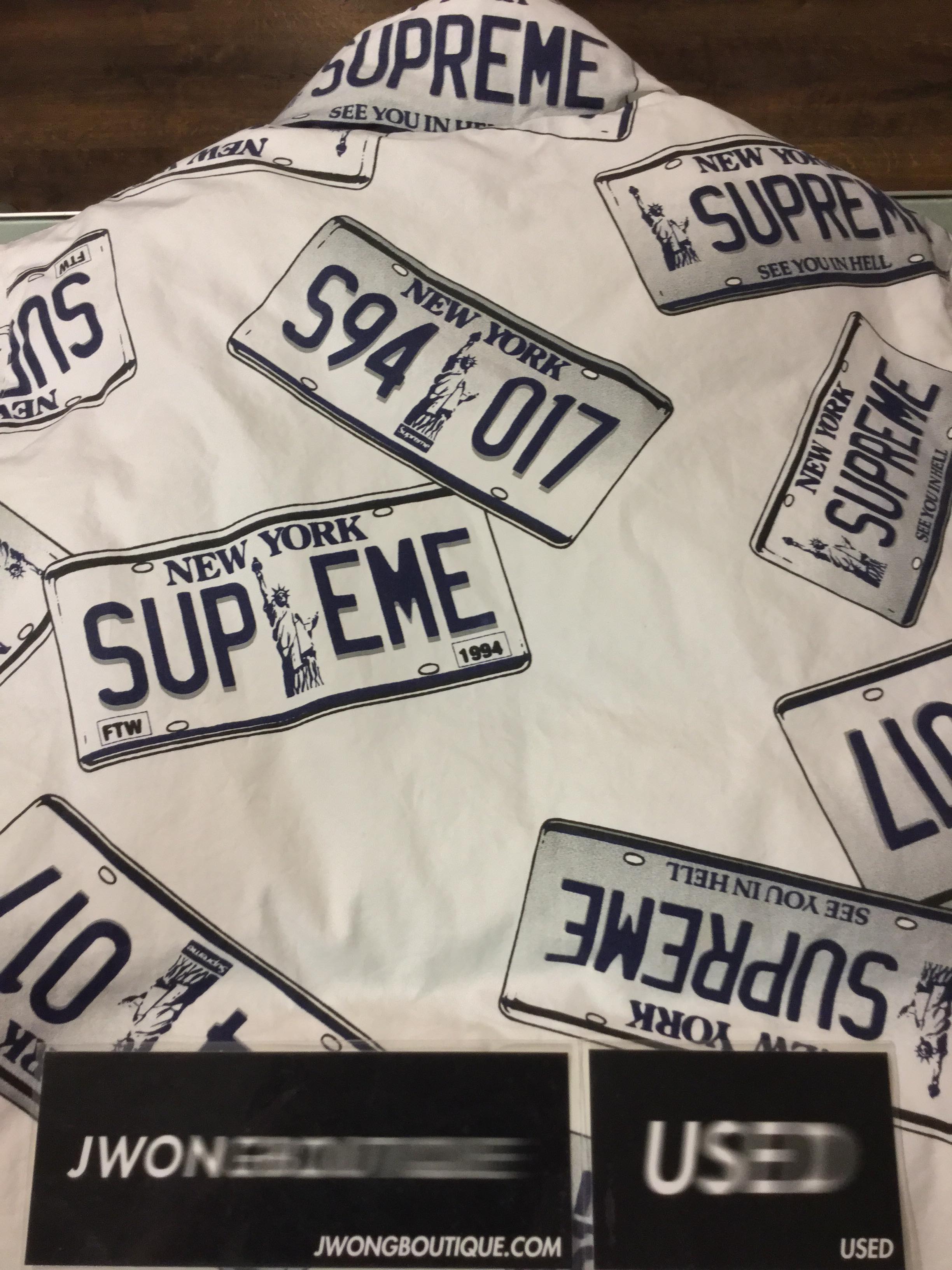 2023年新作-Supreme Supreme License Plate Puffy Jacket L 