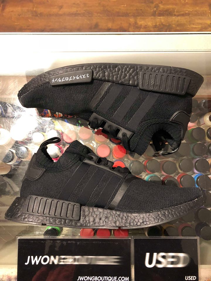 triple black japan nmd