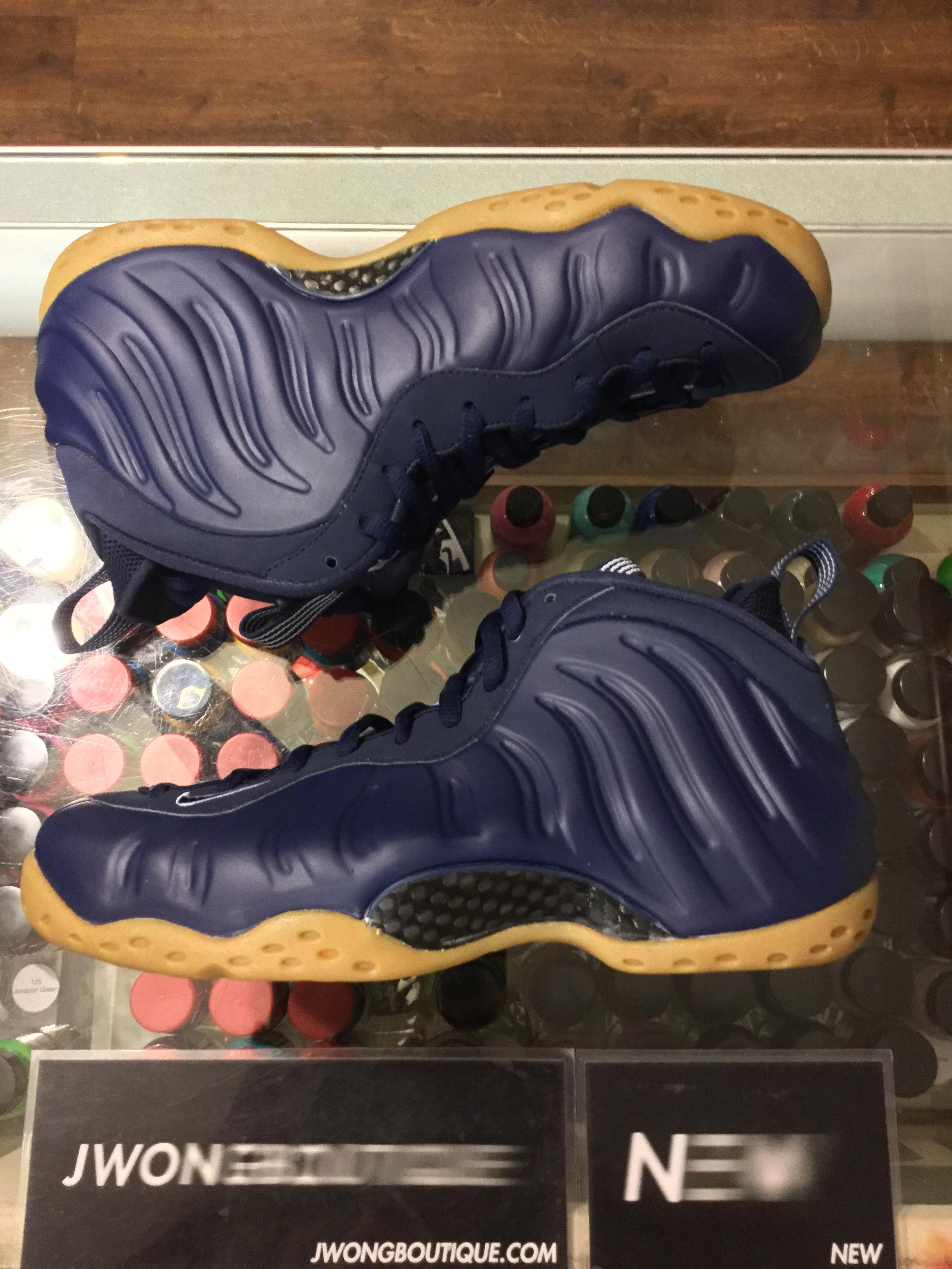 midnight navy foamposites