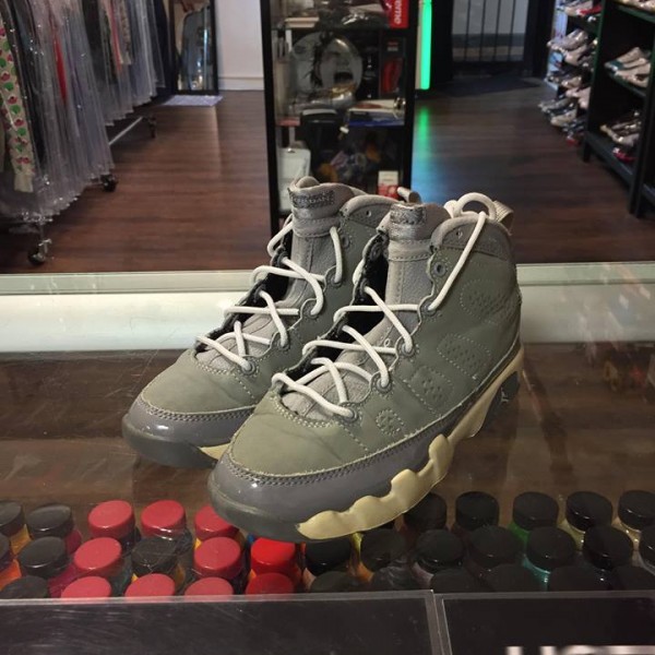 2002 Nike Air Jordan IX Cool Grey 