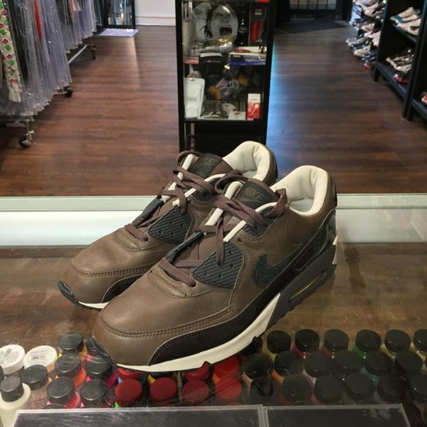 2006 Nike Air Max 90 Wood Grain