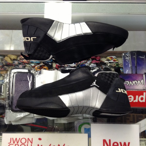 2000 Nike Air Jordan XV Low Black Silver