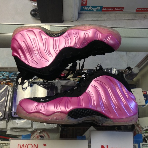 2012 Nike Air Foamposite Pink Breast Cancer