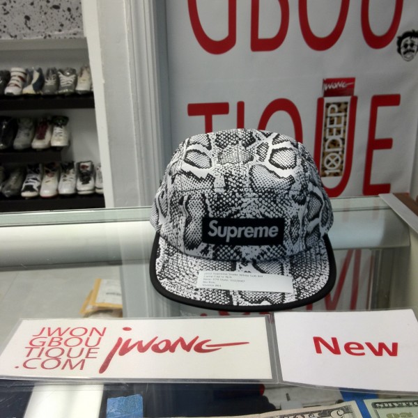 Cap 2012 Snake White Soft Bill Camp