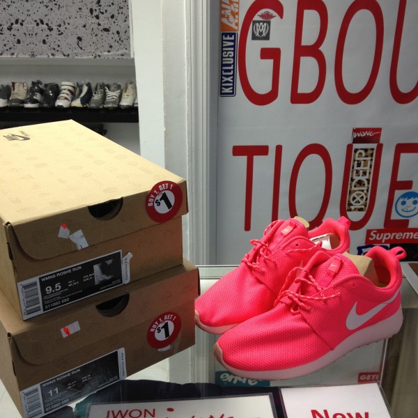 2012 Nike Roshe Run Storm Pink 