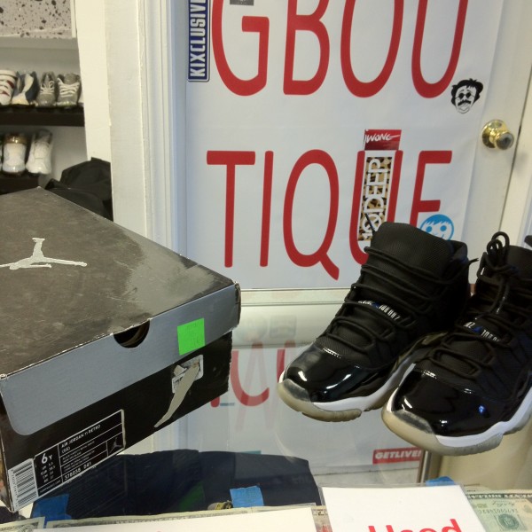 2009 Nike Air Jordan XI Space Jam