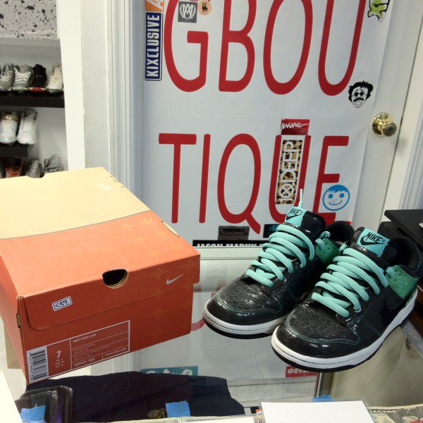 2006 Nike Dunk Low Untiffany 