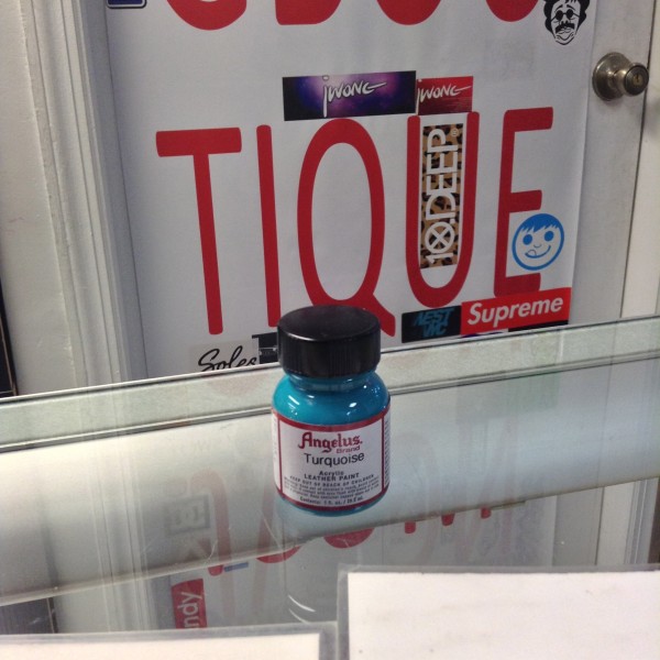 Angelus Turquoise Acrylic Leather Paint 1 FL OZ