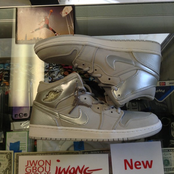 2001 Nike Air Jordan I Metallic