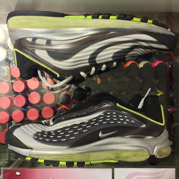 2000 Nike Air Max Deluxe Neutral Gray