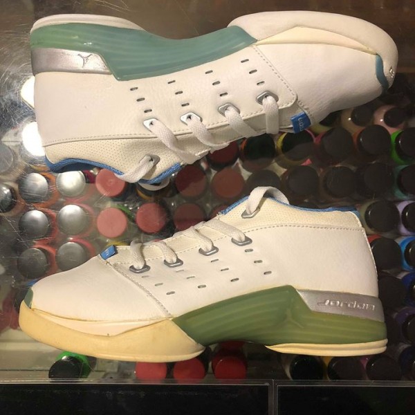 2002 Nike Air Jordan XVII Columbia Low 