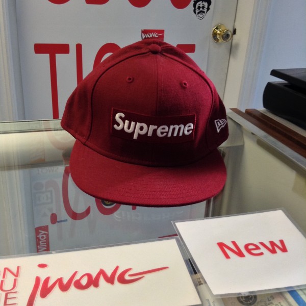 Fitted 2008 Sup Burgundy Box Logo New Era World Famous sz 7 3/4