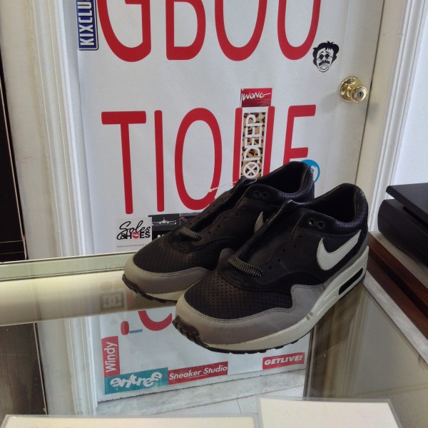 2006 Nike Air Max 1 Hold Tight "Air U Breathe"