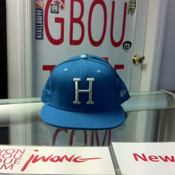 Fitted 2008 Huf Mid Blue Canvas sz 7 5/8