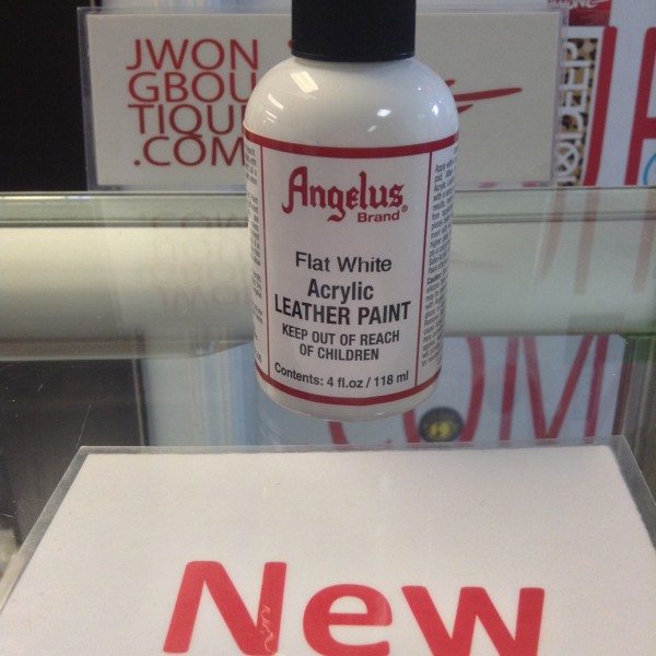 Angelus Flat White Acrylic Leather Paint 4 FL OZ