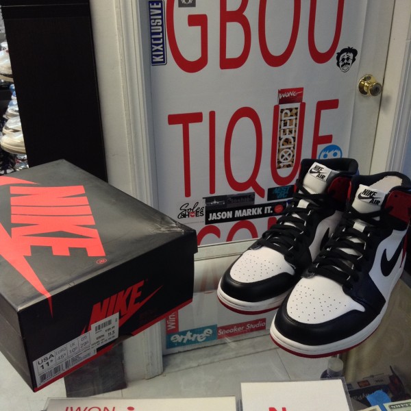 2013 Nike Air Jordan I Black Toe