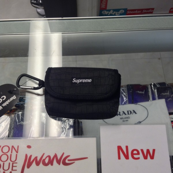 2012 Sup Crocodile Black Pouch