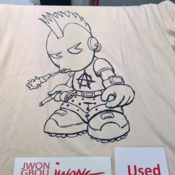 2008 Kid Robot Tan Shirt Goth Robot