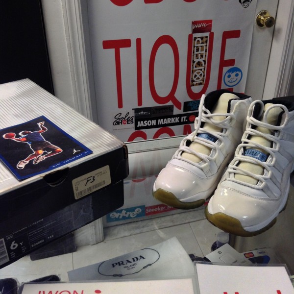 2000 Nike Air Jordan XI Columbia