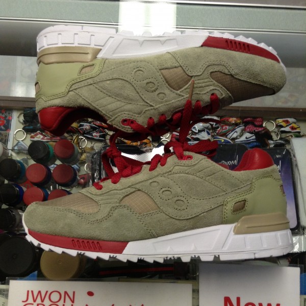 2013 Saucony Shadow 5000 Bau Distinct Life Tan Green