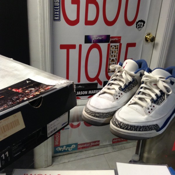 2001 Nike Air Jordan III True Blue