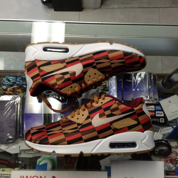 2014 Nike Air Max 90 Roundel