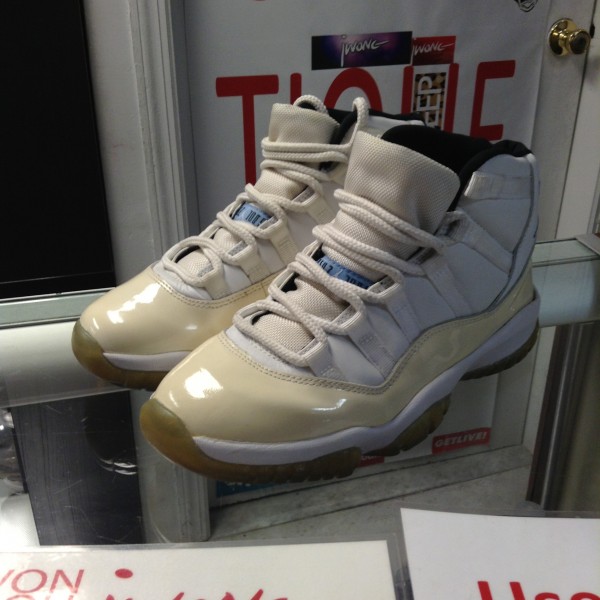 2000 Nike Air Jordan XI Columbia