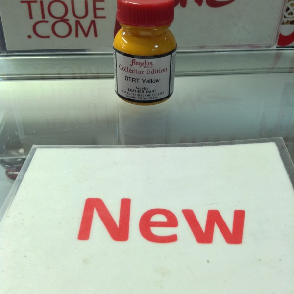 Angelus Collectors Edition DTRT Yellow Acrylic Leather Paint 1 FL OZ