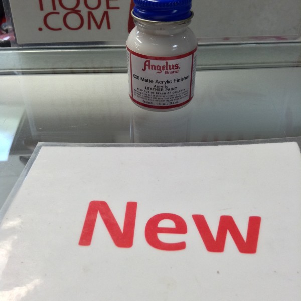 Angelus Matte Acrylic Finisher Acrylic Leather Paint 1 FL OZ