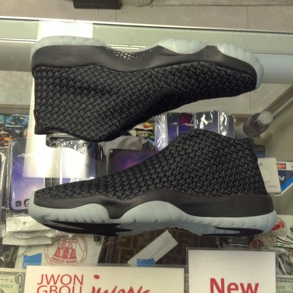 2014 Nike Air Jordan XI Future Glow