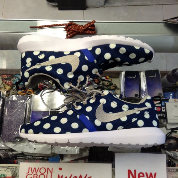 2014 Nike Rosherun NM NYC City