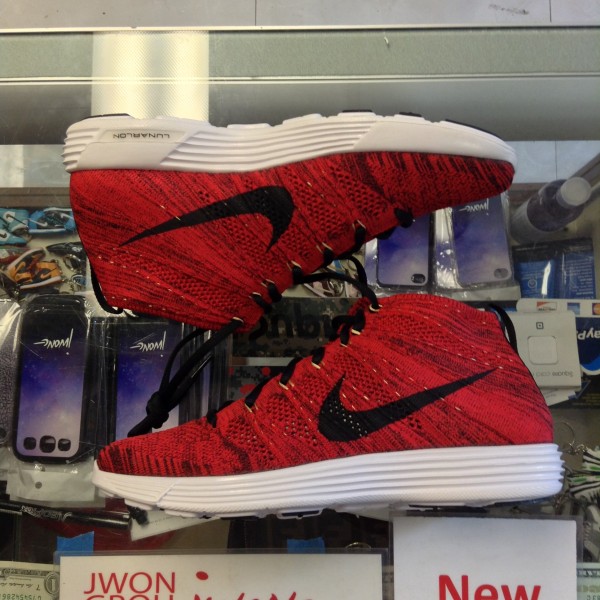 2013 Nike Lunar Flyknit Chukka University Red