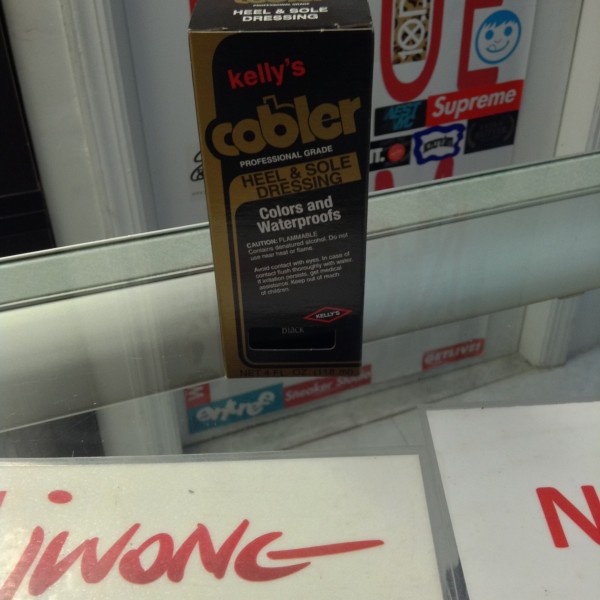 Kelly’s Cobler Heel And Sole Dressing Black 4 FL OZ