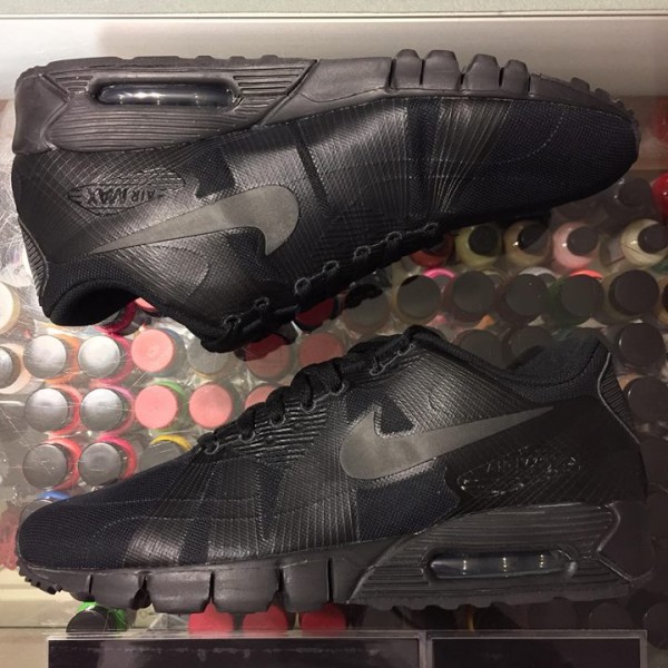 2009 Nike Air Max 90 Current Flywire Black