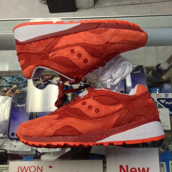 2014 Saucony 6000 Life On Mars Premier Skate Red