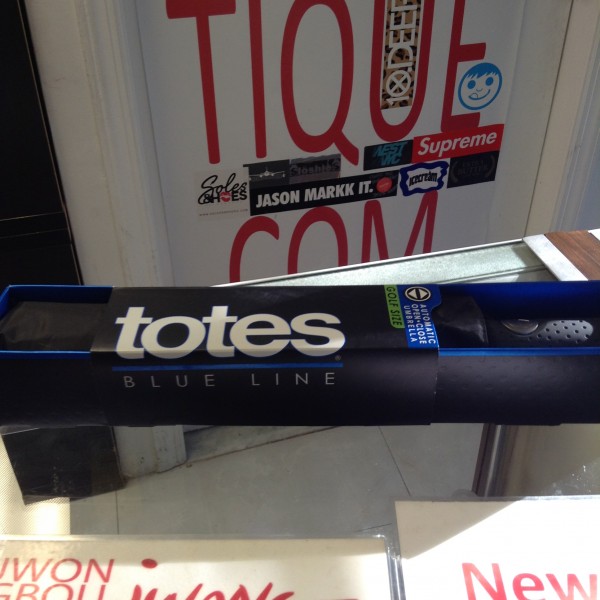 Totes Blue Line Golf 7012 Size Extra Large Black Umbrella