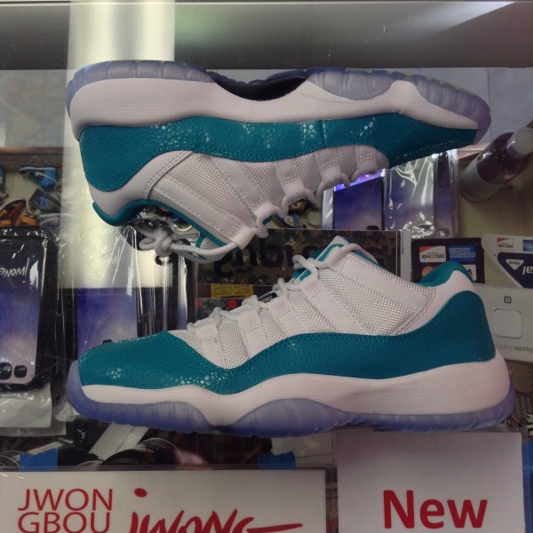 2014 Nike Air Jordan XI Aqua Turbo Green B Grade  