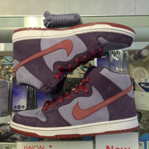 2011 Nike Dunk High Premium SB Plum