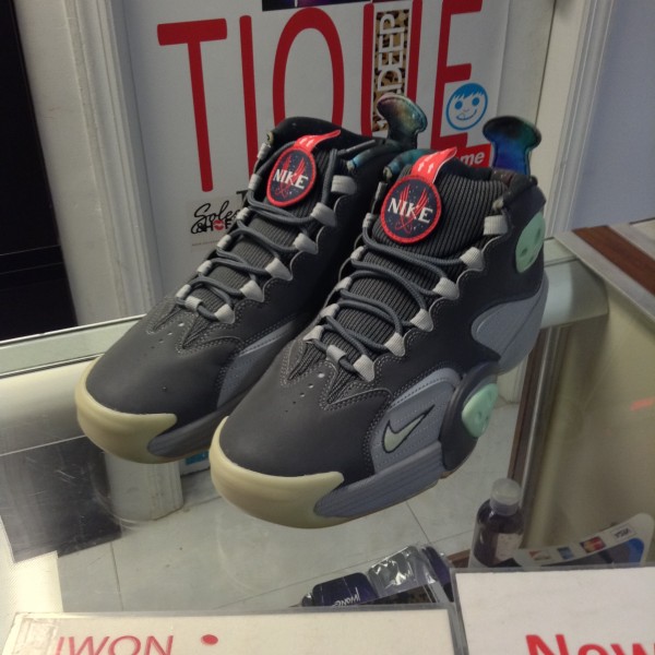 2012 Nike Flight One NRG Galaxy