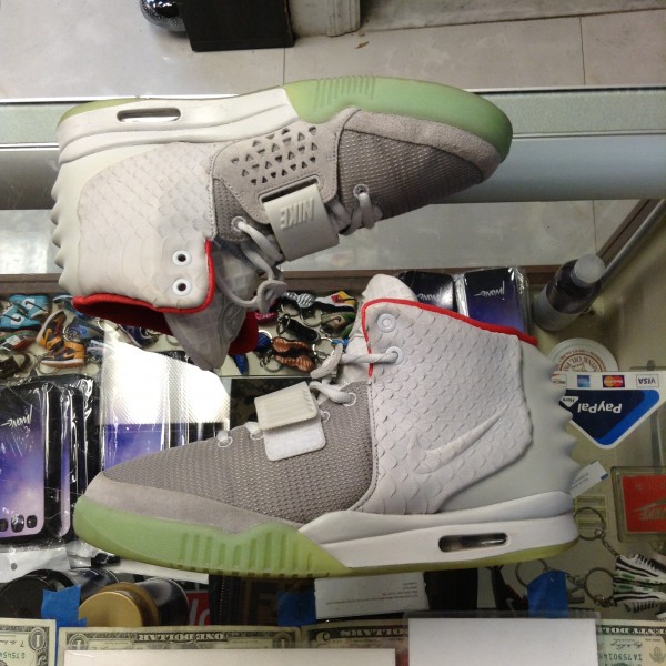 2012 Nike Air Yeezy 2 NRG Platinum