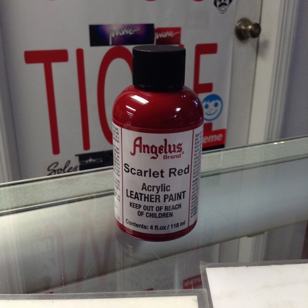 Angelus Scarlet Red Acrylic Leather Paint 4 FL OZ